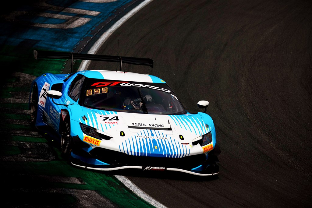 Conrad Laursen kan sikre GT World Challenge-titel i Barcelona. 
(Foto: SRO Motorsports Group)